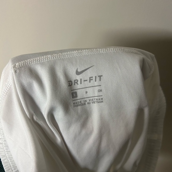 Nike White Dri Fit Shorts - Picture 5 of 5